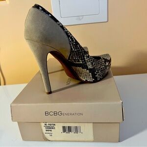 BCBG BG-Paeyton Cashmere-C platform stilettos
